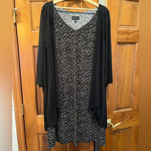 Connected Apparel MIDI Black and Tan Patterned Dress with Sheer Cardigan, 20W - Picture 1 of 9